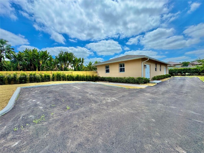 Building Photo - 14450 SW 24th St