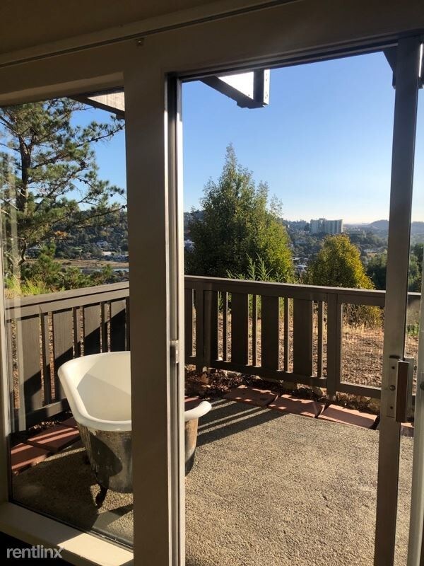 Foto del edificio - 2 br, 2 bath Apartment - 12 Skylark Dr