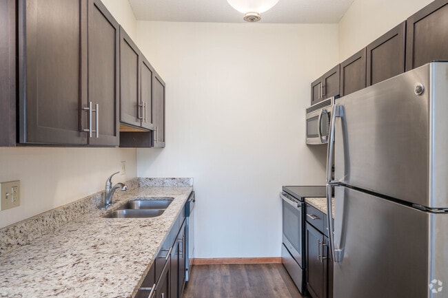 Studio - Kitchen - Brier Creek Apartments