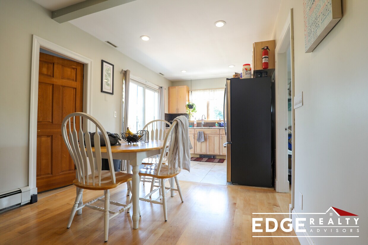 Foto principal - 326 N Harvard St