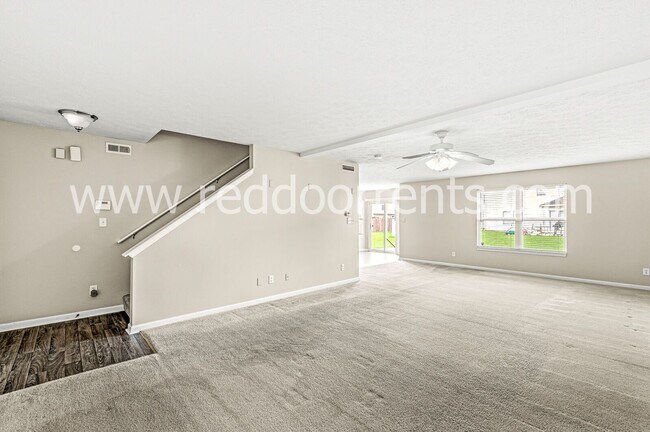 Building Photo - 14917 Dry Creek Rd