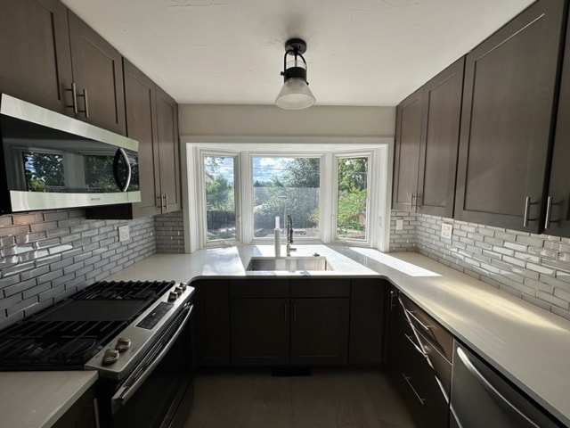 Building Photo - Upgraded 4 bedroom, 2 bath beauty in Engle...