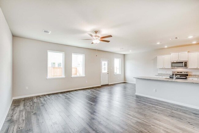 Building Photo - 8119 Sunberry Shadow Dr