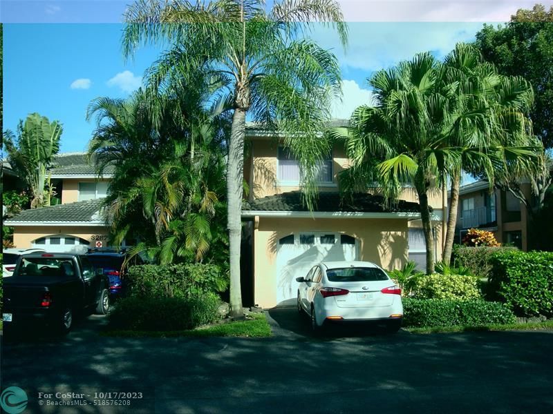 3287 NW 44th St, Oakland Park, FL 33309 Townhome Rentals in Oakland
