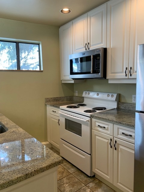 Building Photo - 142 Eagle Dr