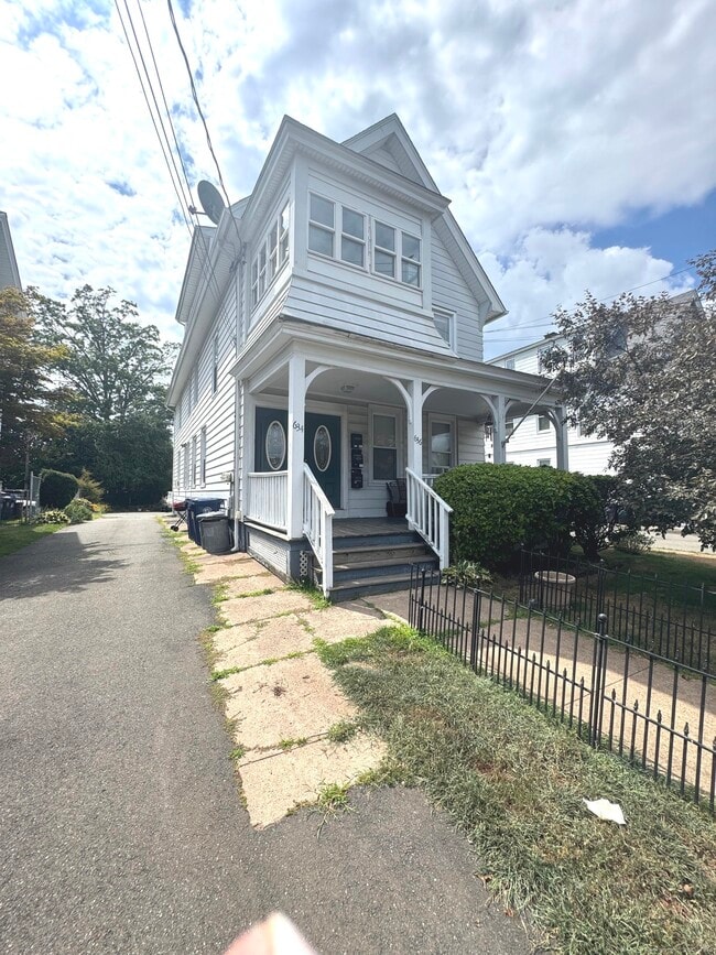 Building Photo - 634 Washington Ave