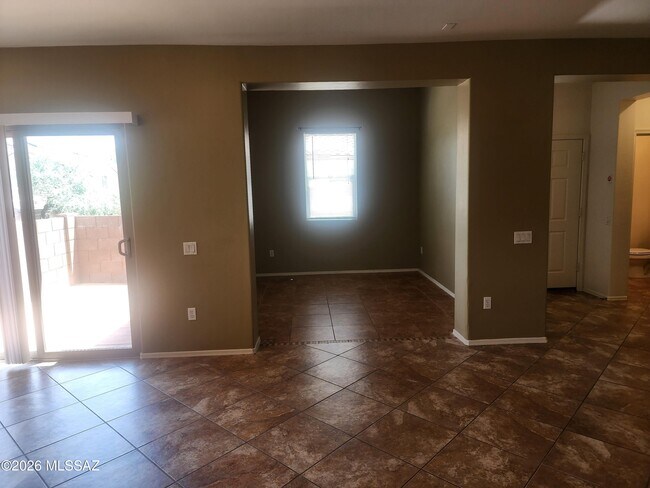 Building Photo - 10615 E Native Rose Trail