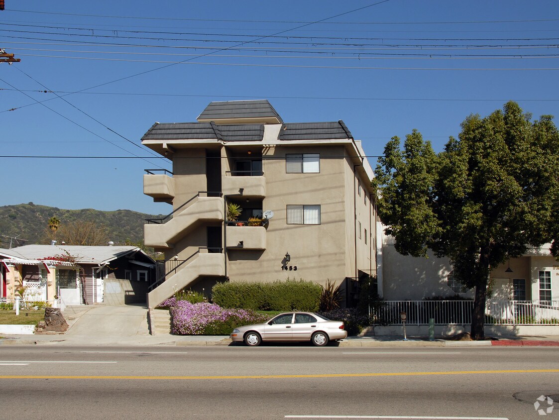 Foto del edificio - 1453 Colorado Blvd