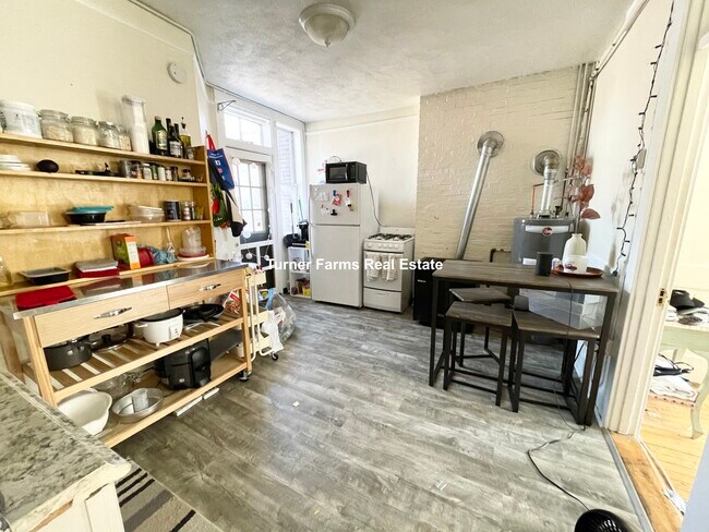 Foto del edificio - 165 Endicott St