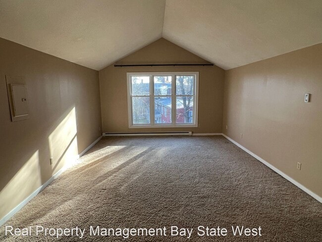 Building Photo - 1 br, 1 bath House - 44 Salem Place 3rd Floor