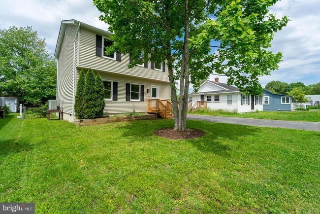 Foto del edificio - 5704 Broadwater Pkwy