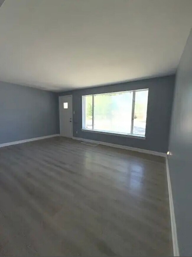 Foto del edificio - 3-Bedroom 2 Bath house for rent available ...