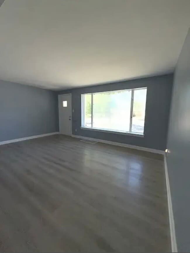 Building Photo - 3-Bedroom 2 Bath house for rent available NOW $1850.00