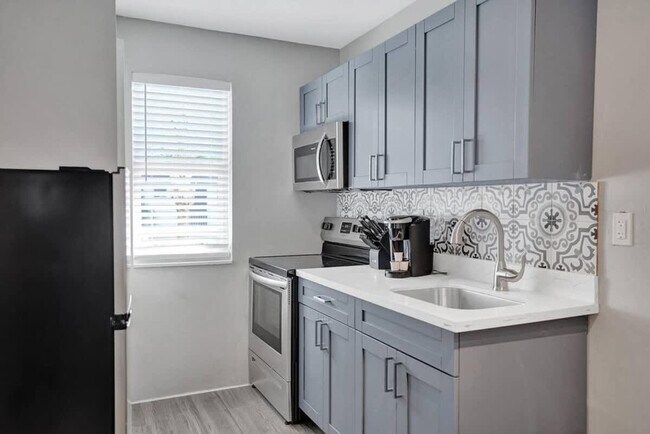 Foto del edificio - 50 Davie Blvd