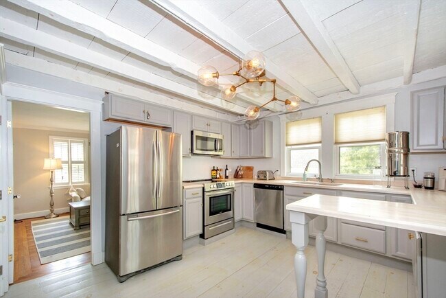 Building Photo - 21 Elm Ct