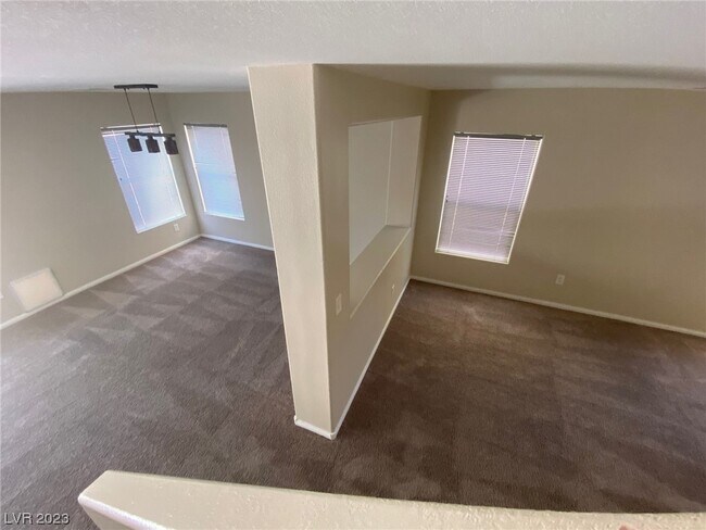 Foto del edificio - 6013 Cragged Draw St