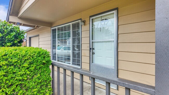 Building Photo - Charming 3BR Home with Massive Fenced in Yard