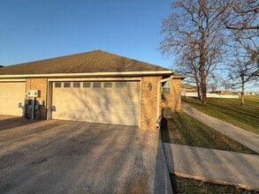 Building Photo - 1528 N 24th St