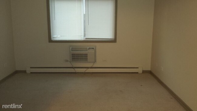 Building Photo - 2 br, 1 bath Apartment - 5632 W 105th Street