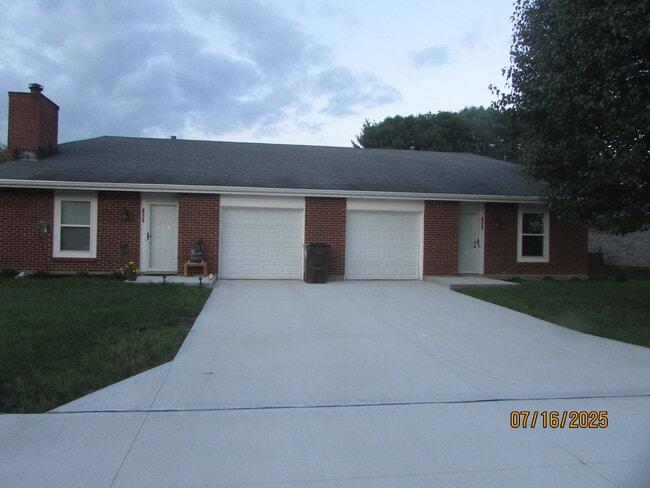 Building Photo - 1854 N Lakeman Dr Building Photo - 1854 N Lakeman Dr