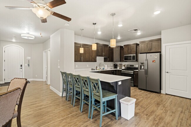 Foto del edificio - 1111 Gap Canyon Pkwy