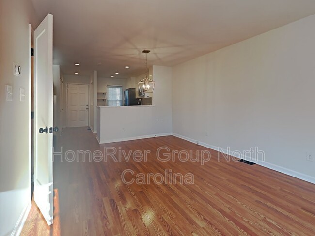 Building Photo - 8227 Circle Tree Ln