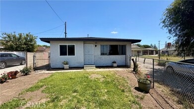 Building Photo - 12312 Loma Dr