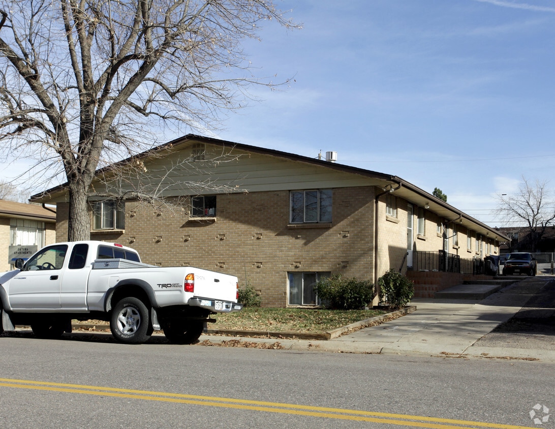 Primary Photo - 5924 S Datura St