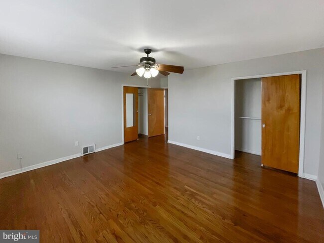 Foto del edificio - 1409 N 76th St