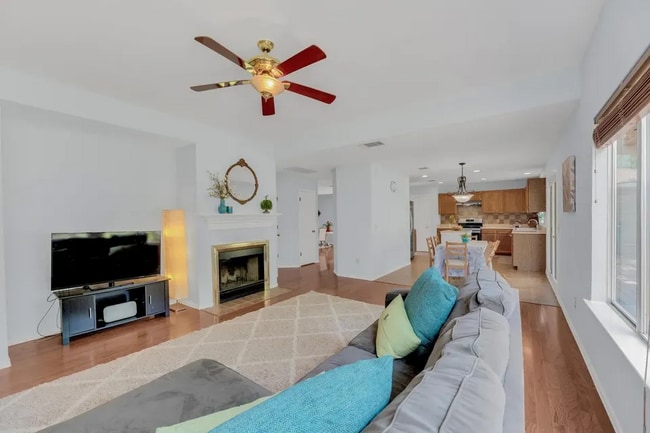 Building Photo - 16914 Dorman Dr