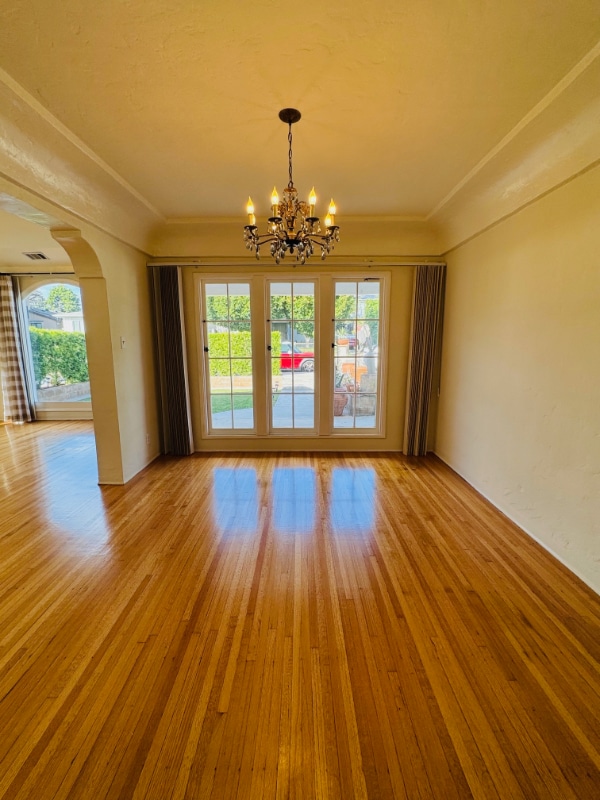 Building Photo - 2620 Graham Ave