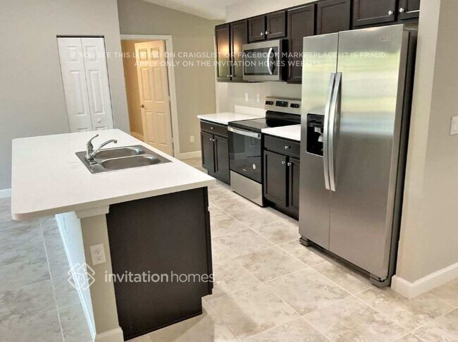 Foto del edificio - 4102 SW Jarmer Rd