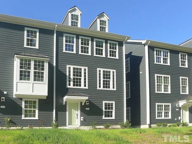 Building Photo - 137 Callowhill Ln