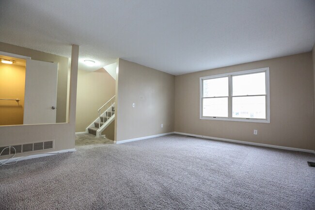 Foto del edificio - 6373 Sterling Cir