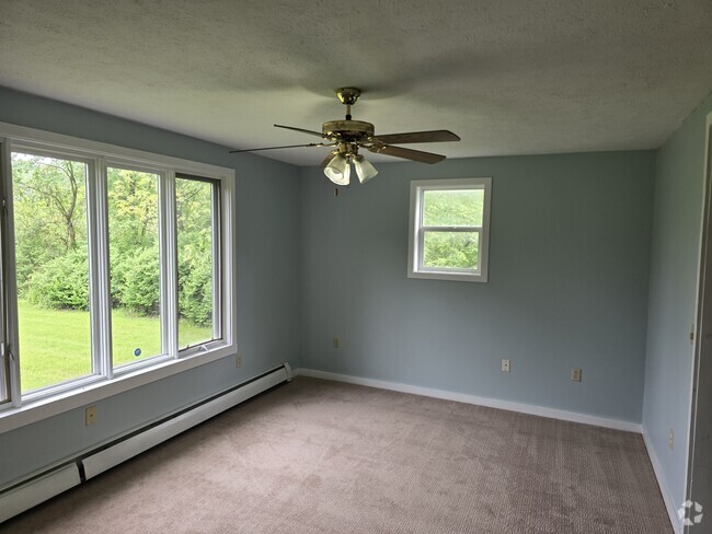 Building Photo - 97 Fisherville Rd