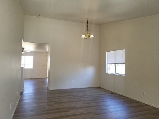 Building Photo - 9940 Brightridge Dr