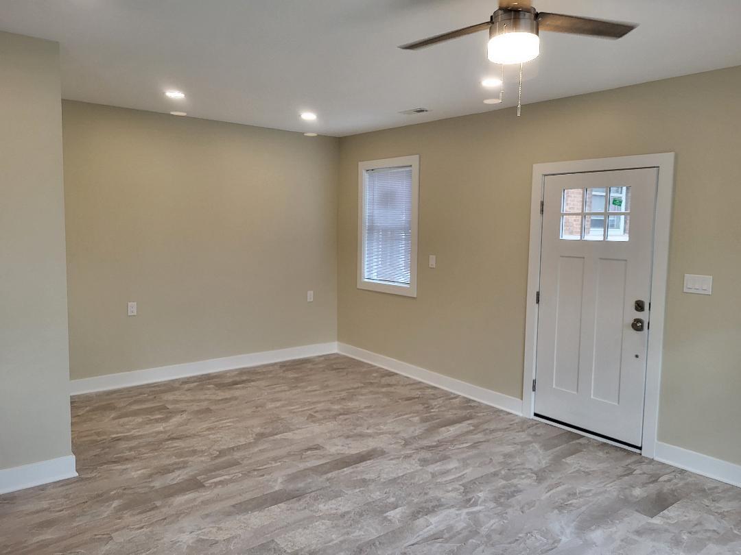 2094 Dowd Ave Unit DOWN FRONT, Lakewood, OH 44107 Apartments in Lakewood, OH