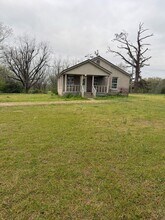 Building Photo - 6085 Friendship Rd