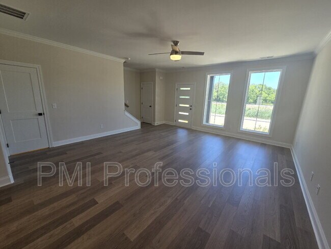 Building Photo - 1345 Rebecca Johns Dr