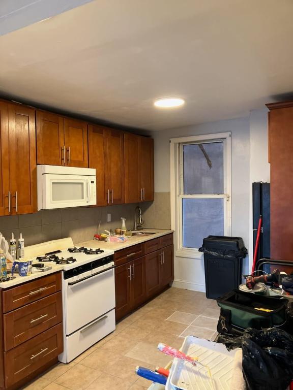 Photo - 1372 Zerega Ave House