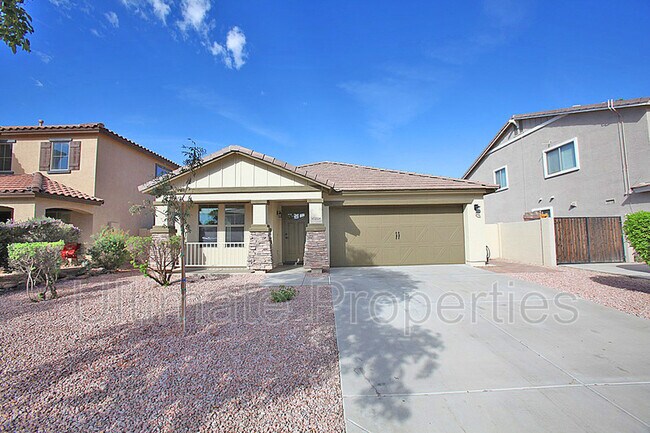 Building Photo - 12534 N 142nd Ln