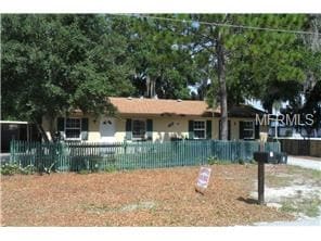 Building Photo - Southern Charm Villas