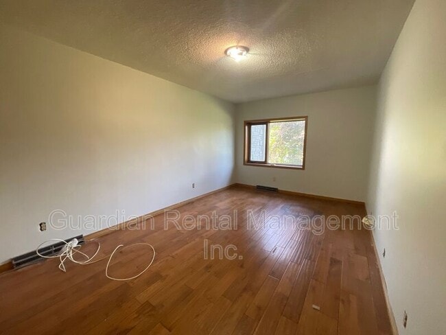 Building Photo - 1227 Regina Ave