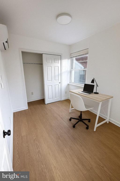 Foto del edificio - 1635 6th St NW