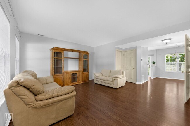Foto del edificio - 2 Bedroom 2.5 Bath 1 Car Garage located in...