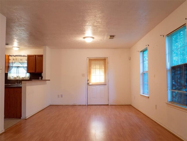 Building Photo - 5706 Tuskegee St
