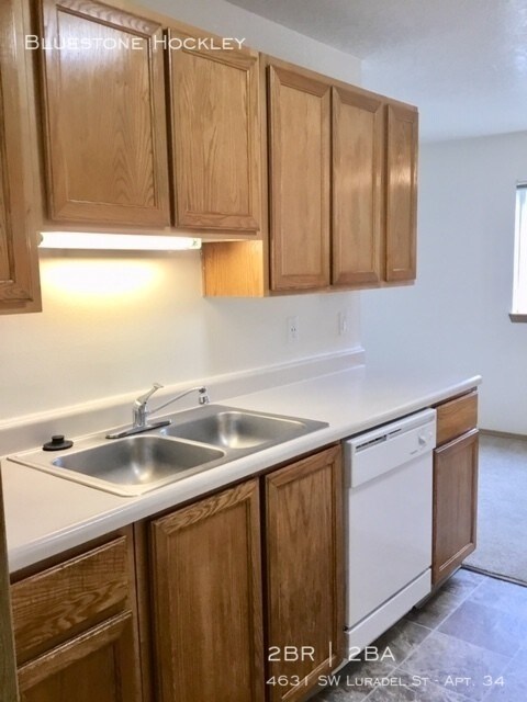 Foto del edificio - 4631 SW Luradel St