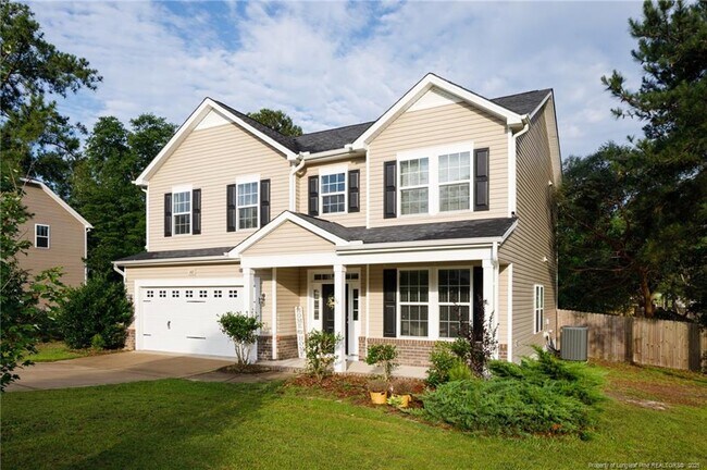 Foto del edificio - 40 Cherry Hill Dr