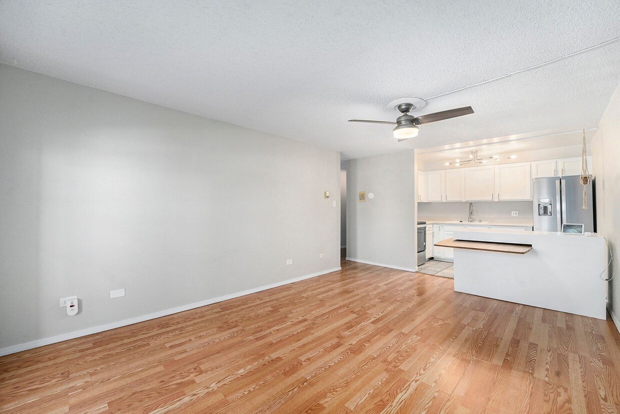 Primary Photo - Beautifully Updated Condo In North Denver