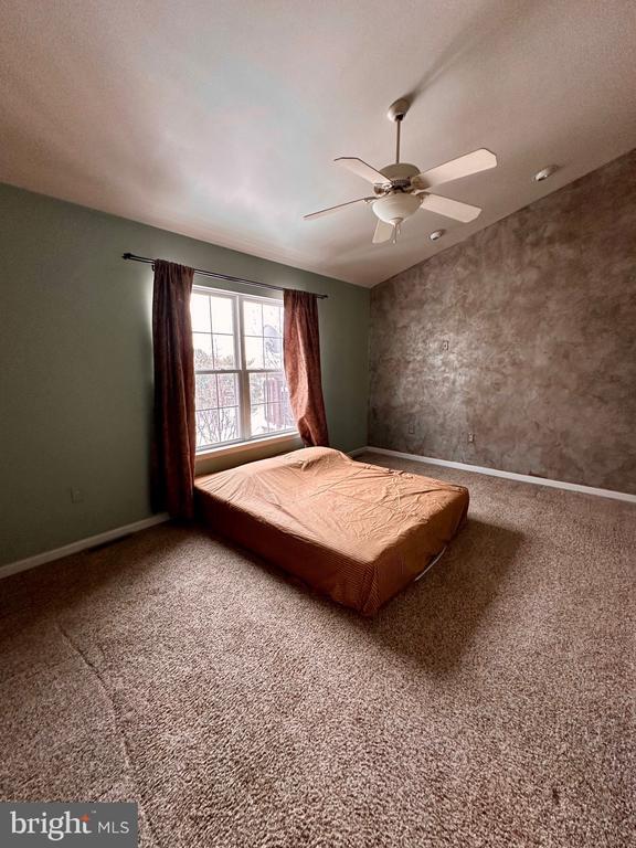 Foto del edificio - 6660 Springford Terrace